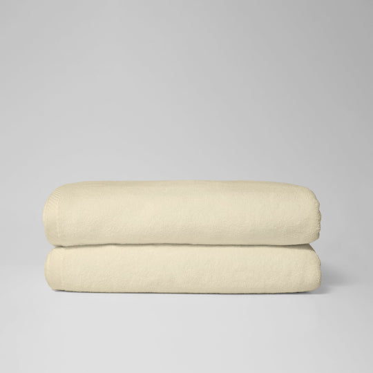 Hotel Suites Pool Towel Pair